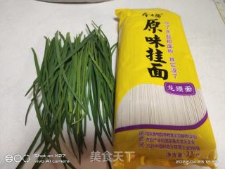 葱油拌面的做法步骤：1