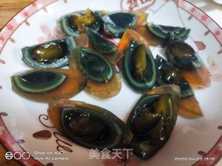 凉拌皮蛋的做法步骤：3