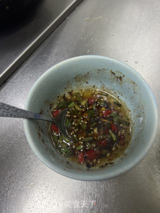 包菜凉拌荷包蛋的做法步骤：4