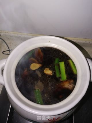 干豆角炖排骨配卤蛋的做法步骤：4