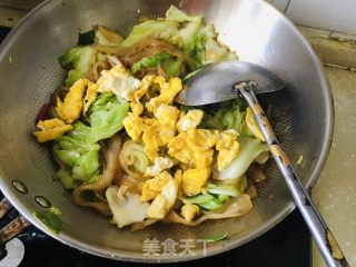莲花菜粉条炒鸡蛋的做法步骤：11