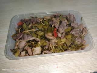 酸菜炒鸡胗的做法