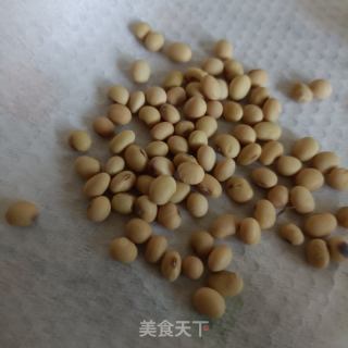熟黄豆面的做法步骤：1