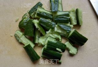 荷兰黄瓜拌木耳的做法步骤：3