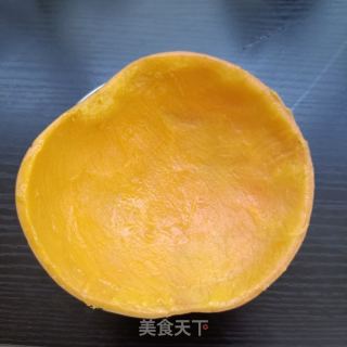 芒果草莓拌酸奶的做法步骤：2