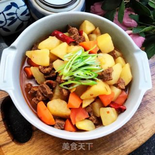 牛肉炖土豆的做法