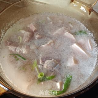 家常红烧肉的做法步骤：2