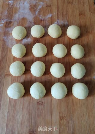 自制甜甜圈的做法步骤：8