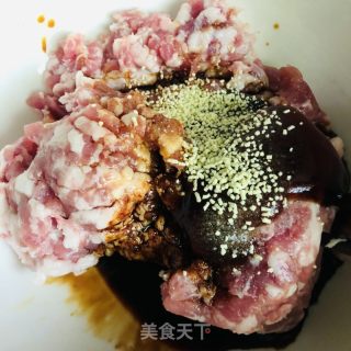 茄包子的做法步骤：1