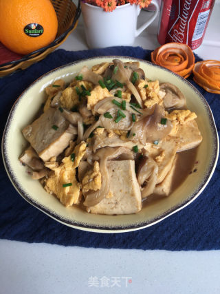 鸡蛋菌菇炖豆腐的做法步骤：11
