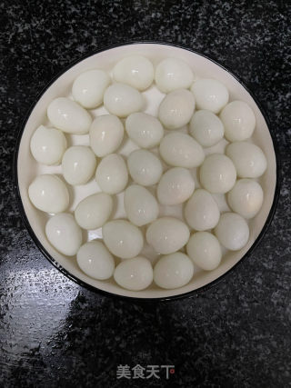 虎皮鹌鹑蛋的做法步骤：2