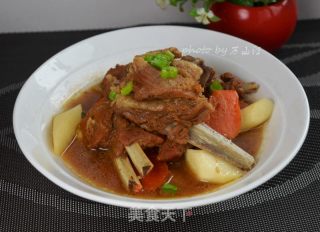 胡萝卜山药炖羊肉的做法