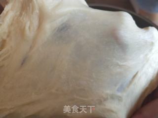 肠仔包的做法步骤：4