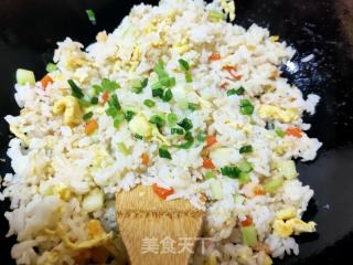 什锦炒饭的做法步骤：10