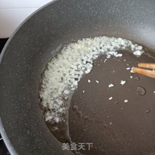 蒜香西葫芦的做法步骤：6