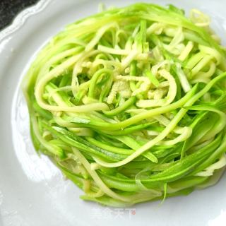 蒜香西葫芦的做法步骤：4