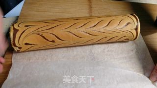巧克力叶纹果香蛋糕卷的做法步骤：24