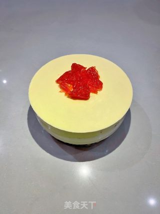 杨枝甘露慕斯蛋糕