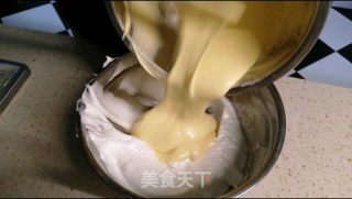 巧克力叶纹果香蛋糕卷的做法步骤：11