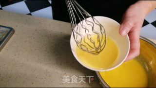 巧克力叶纹果香蛋糕卷的做法步骤：3