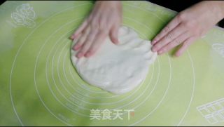 简易葱油饼的做法步骤：4