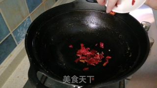 香酥小蚕蛹的做法步骤：7