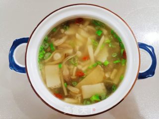 菌菇汤的做法