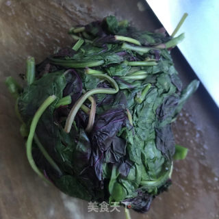 苋菜虾肉馄饨的做法步骤：3
