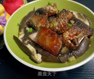 茄子蒸腊鱼的做法