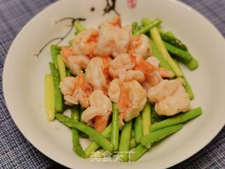 芦笋炒虾仁的做法