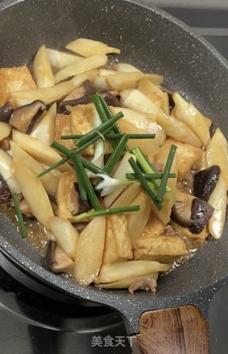 家常茭白焖豆腐的做法步骤：10