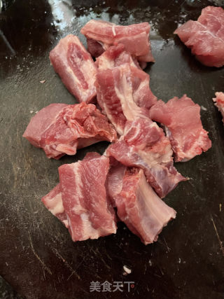 沙姜焗排骨的做法步骤：4