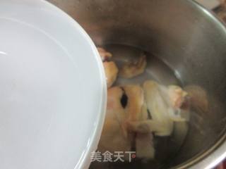竹荪鸡汤的做法步骤：5