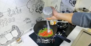 西红柿辣椒炒鸡蛋的做法步骤：6