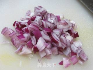 洋葱包心菜炒饭的做法步骤：4