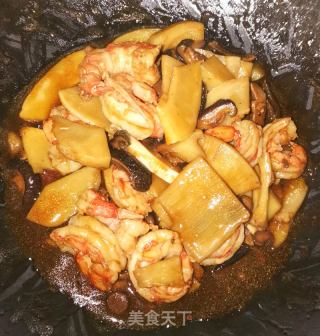 双冬炒红虾的做法