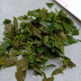 花椒芽鸡蛋泡泡的做法步骤：2