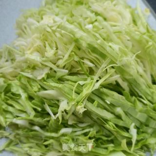 鸡胗拌包菜丝的做法步骤：1
