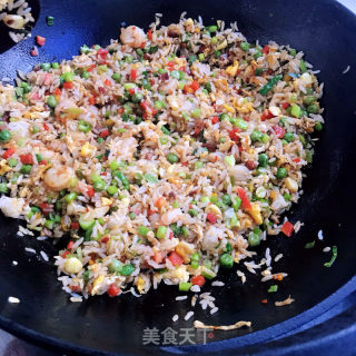 虾仁腊肉炒饭的做法步骤：13