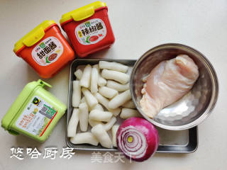 辣炒鸡肉年糕的做法步骤：1