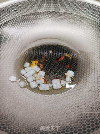 油豆腐烧肉的做法步骤：2