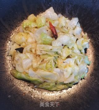 清炒圆白菜的做法步骤：3