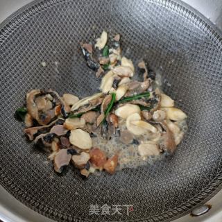 赤松茸炒鸡胗的做法步骤：7