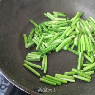 蒜苔炒鸡胗的做法步骤：9