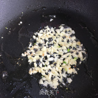 蒜蓉肉末烧茄子的做法步骤：4