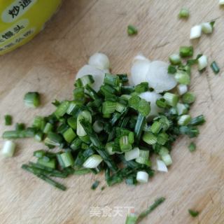 沙葱鸡蛋酱的做法步骤：2