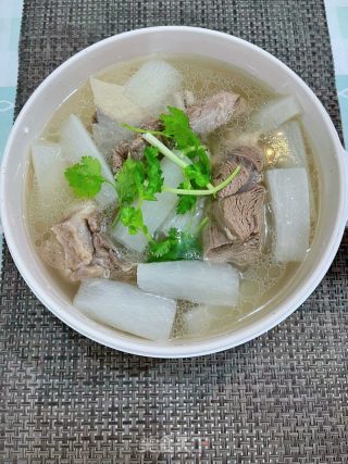 白萝卜羊排汤的做法