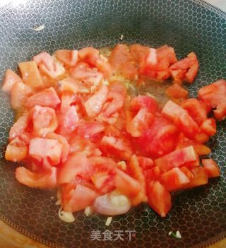 番茄土豆烩饭的做法步骤：3