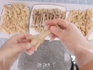 无骨鸡爪的做法步骤：8