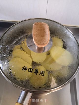 土豆泥的做法步骤：1